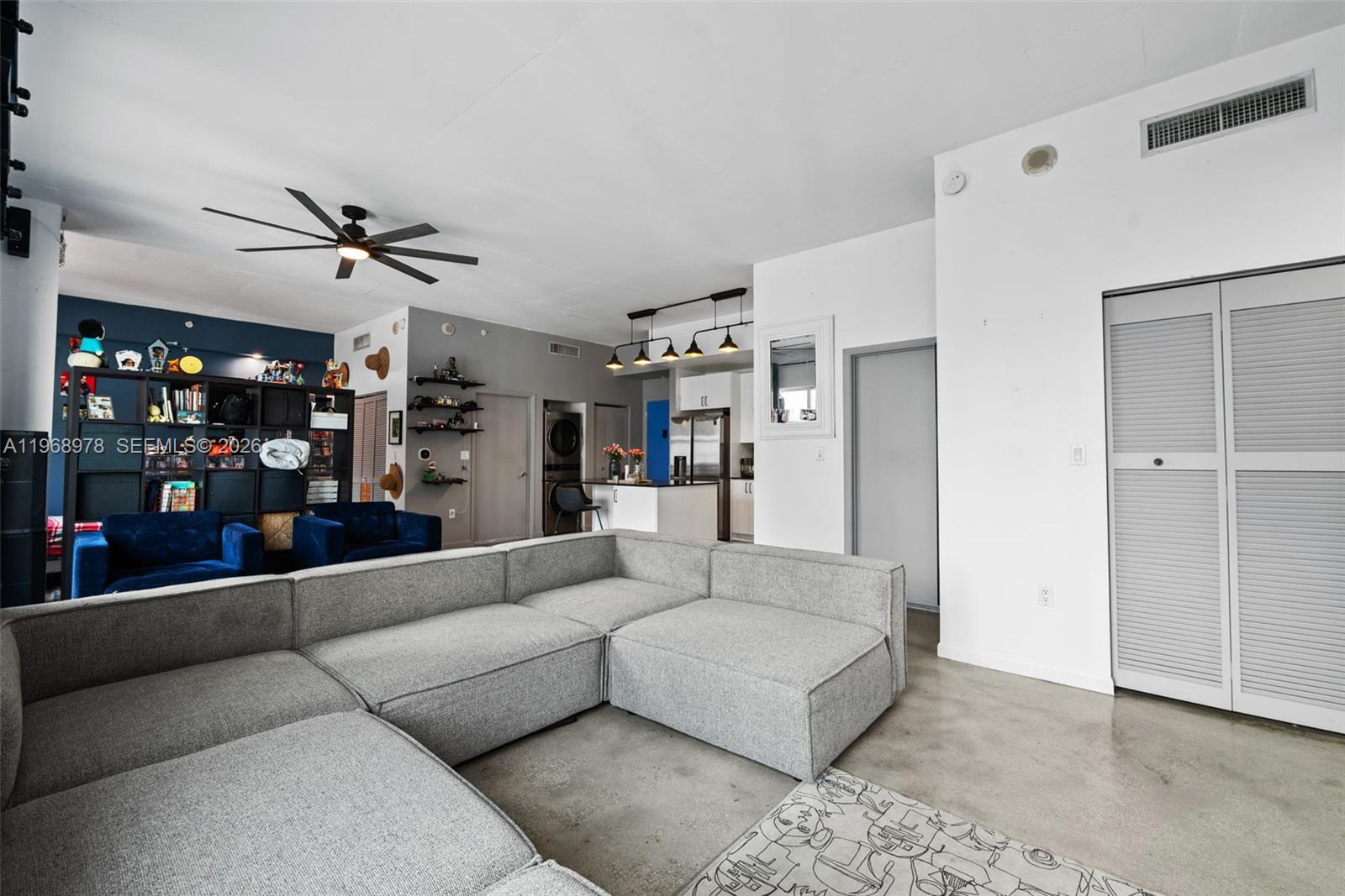 133 NE 2nd Ave #1606, Miami FL 33132