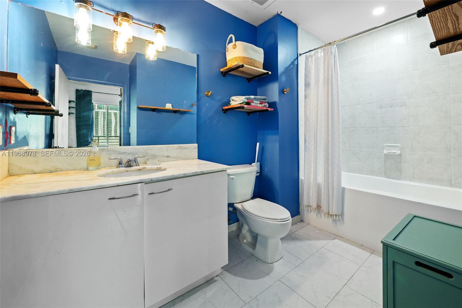 133 NE 2nd Ave #1606, Miami FL 33132