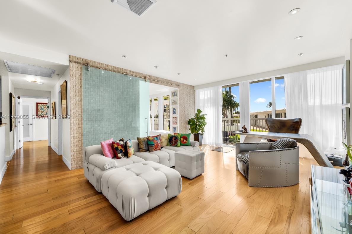 10275 Collins Ave #102, Bal Harbour FL 33154