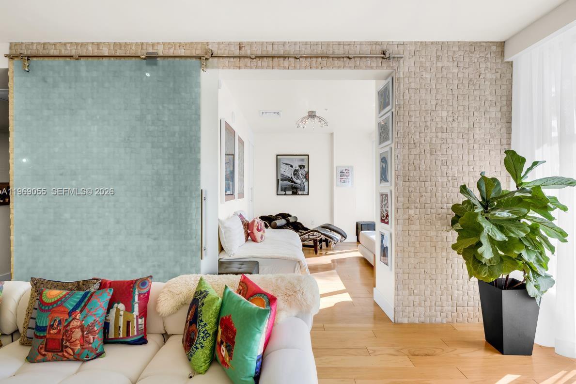 10275 Collins Ave #102, Bal Harbour FL 33154