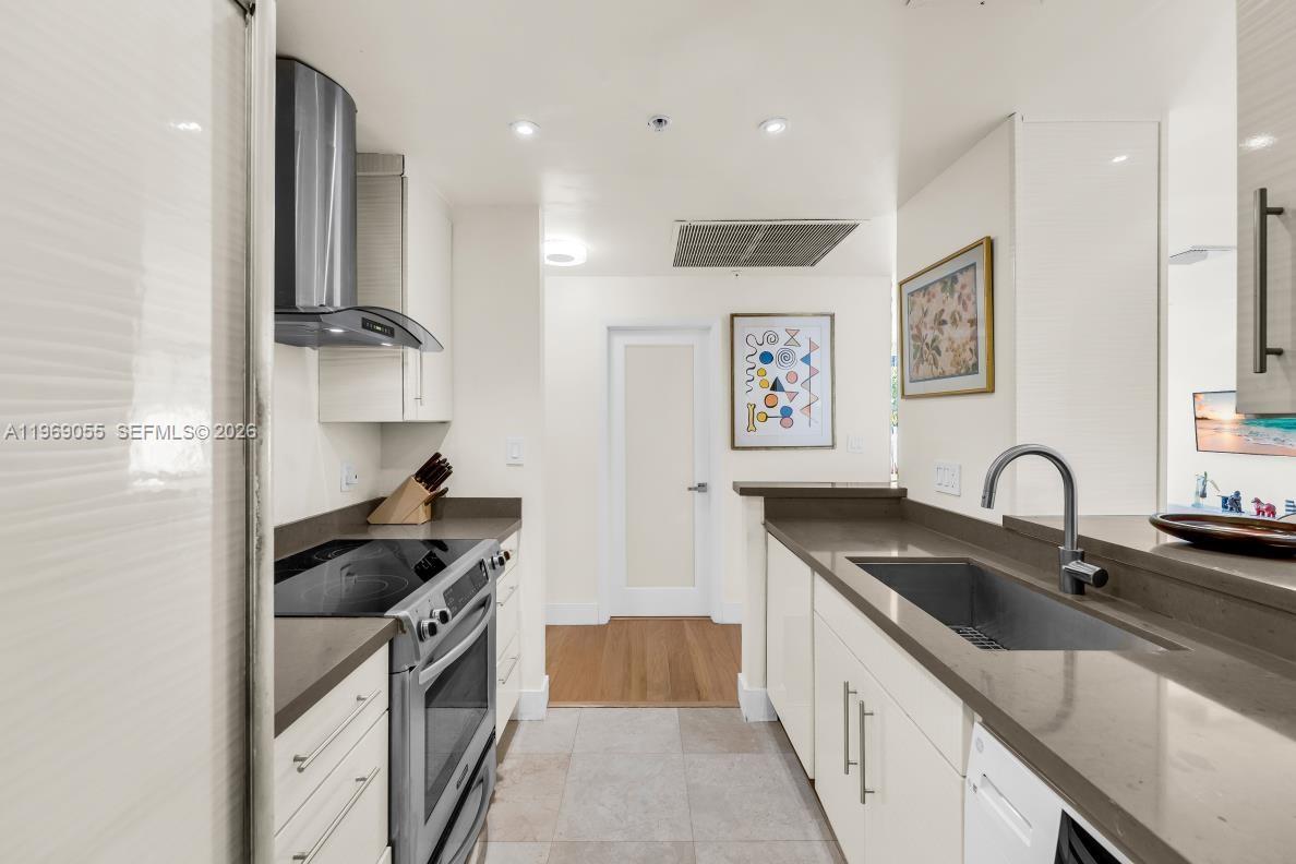 10275 Collins Ave #102, Bal Harbour FL 33154