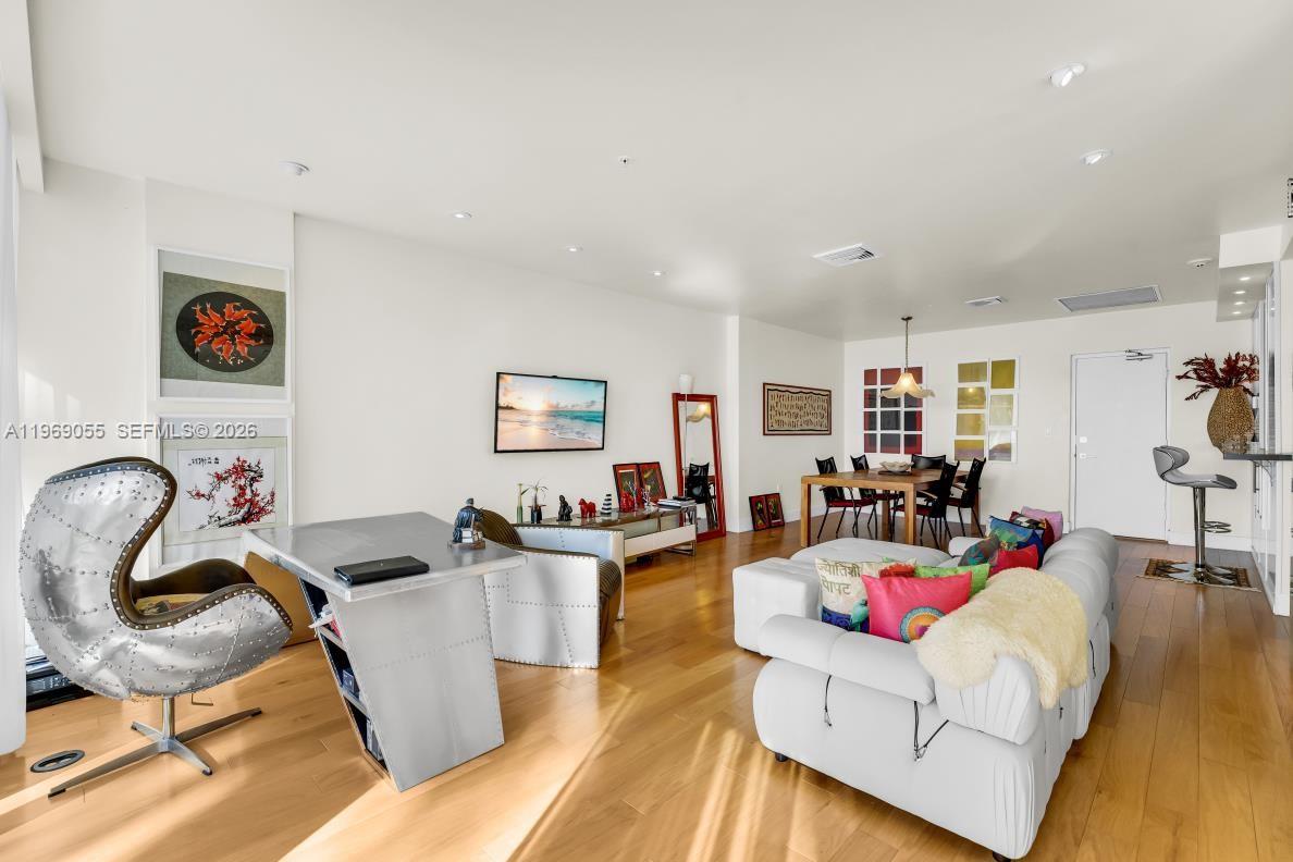 10275 Collins Ave #102, Bal Harbour FL 33154