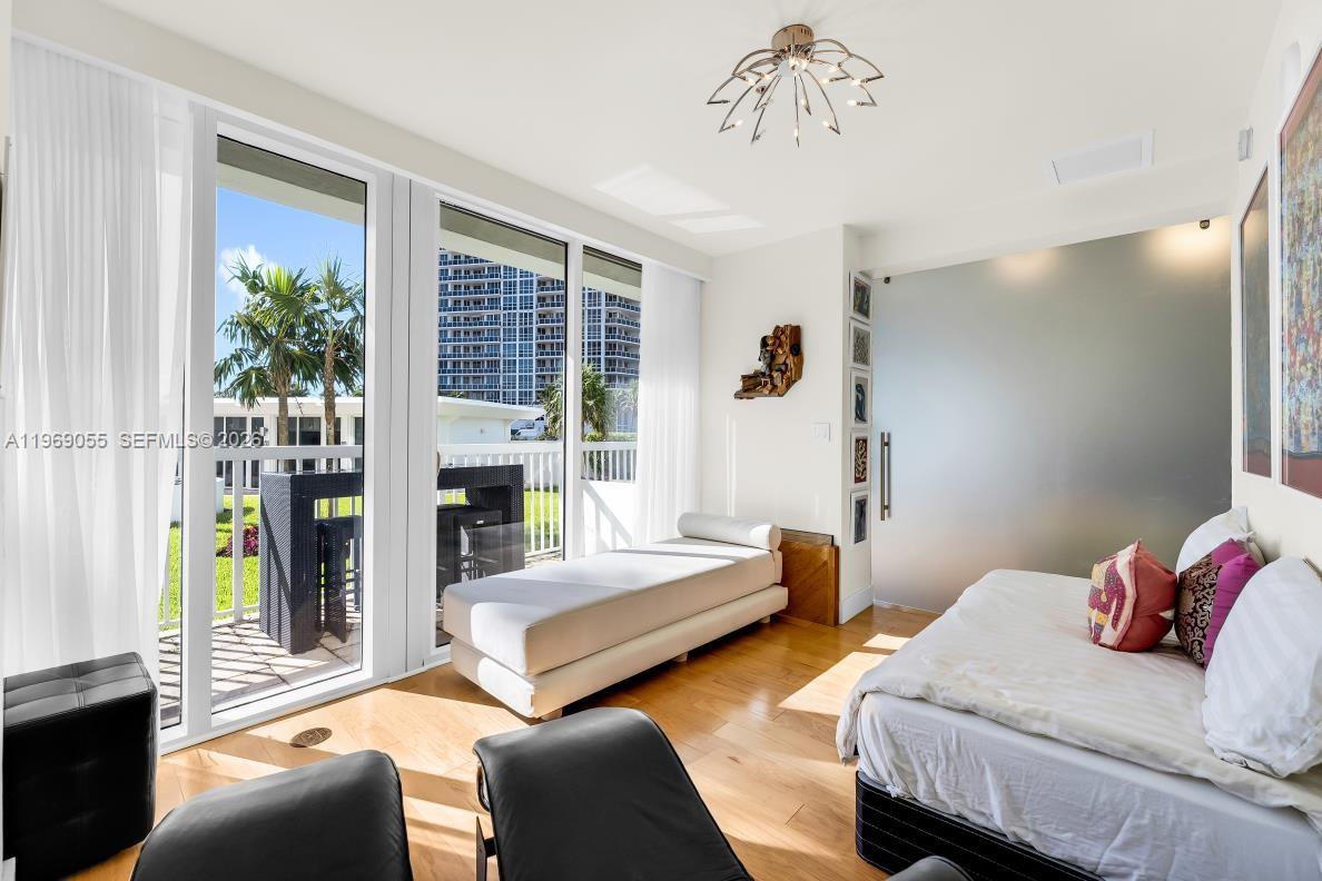 10275 Collins Ave #102, Bal Harbour FL 33154