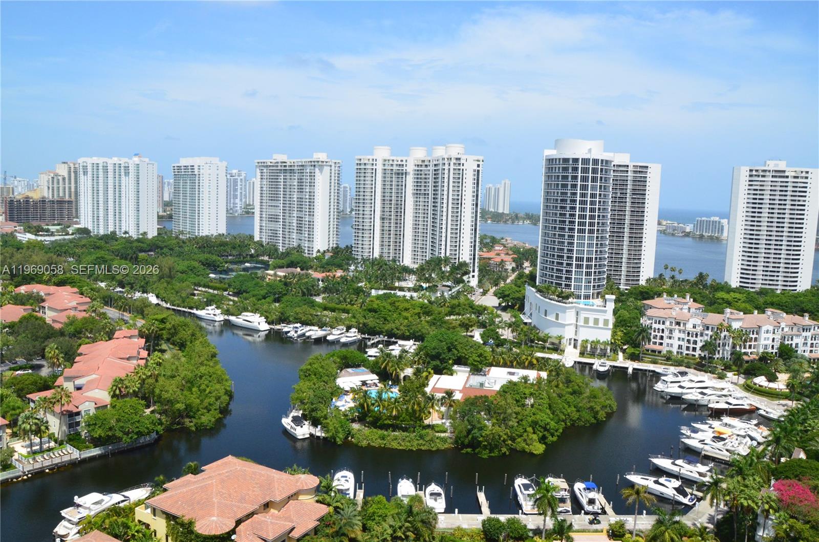 1000 W Island Blvd #2909, Aventura FL 33160