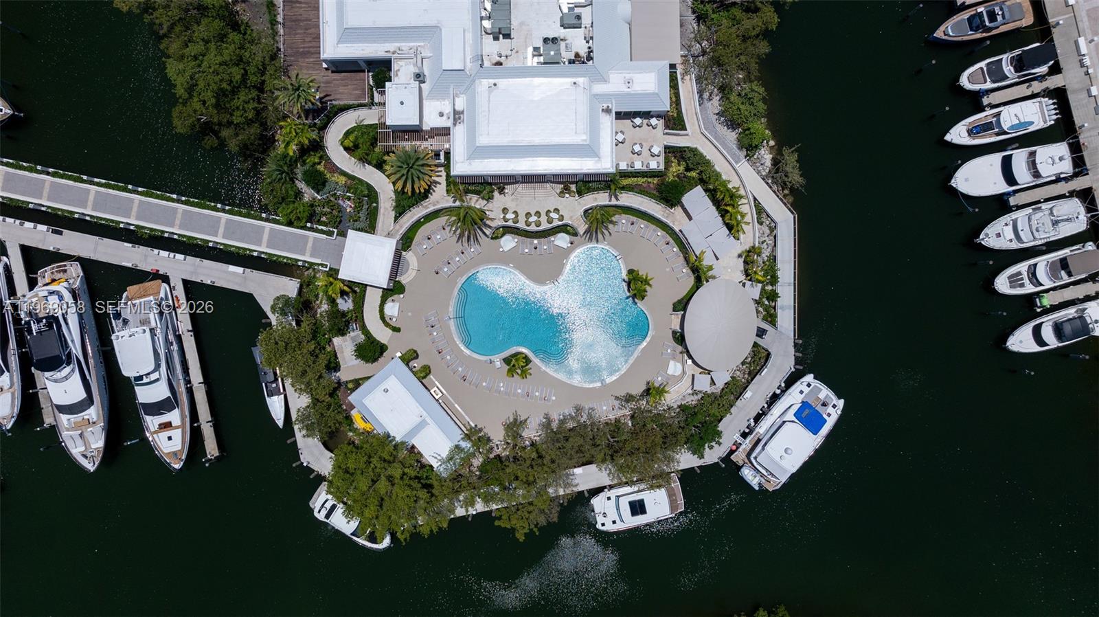 1000 W Island Blvd #2909, Aventura FL 33160