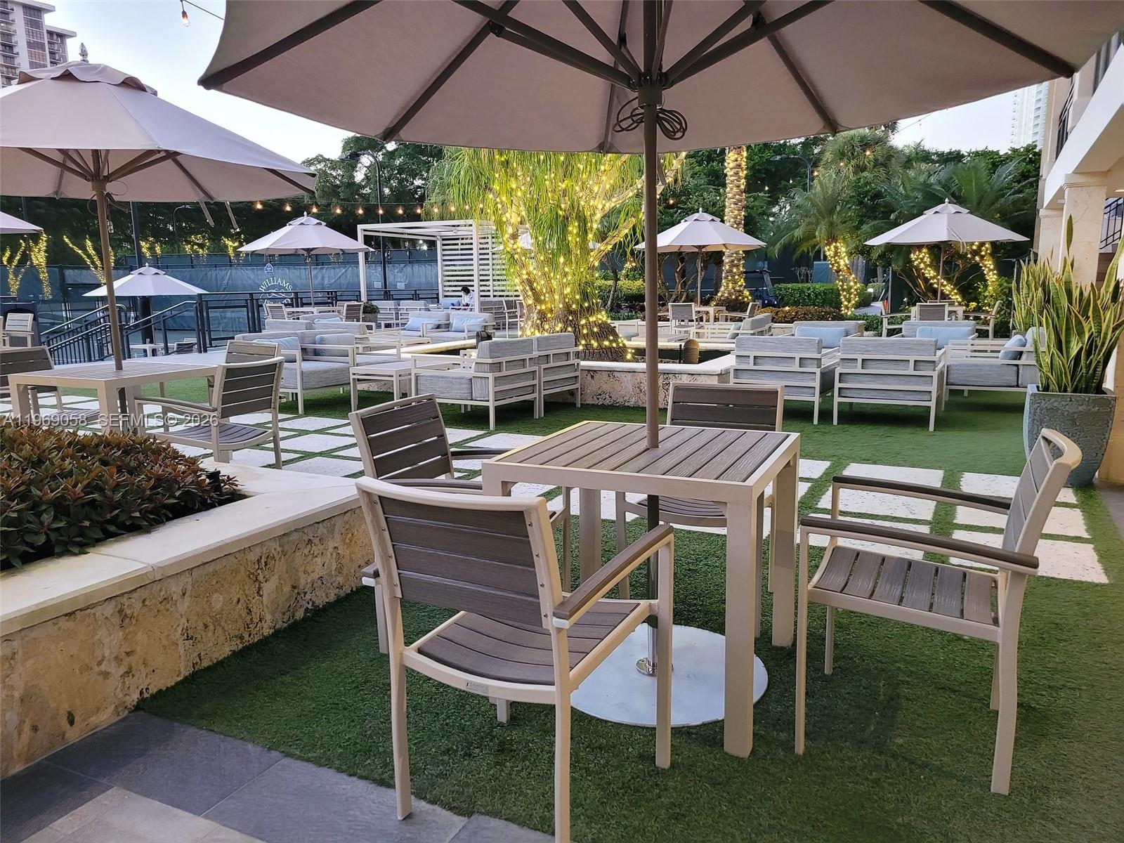 1000 W Island Blvd #2909, Aventura FL 33160