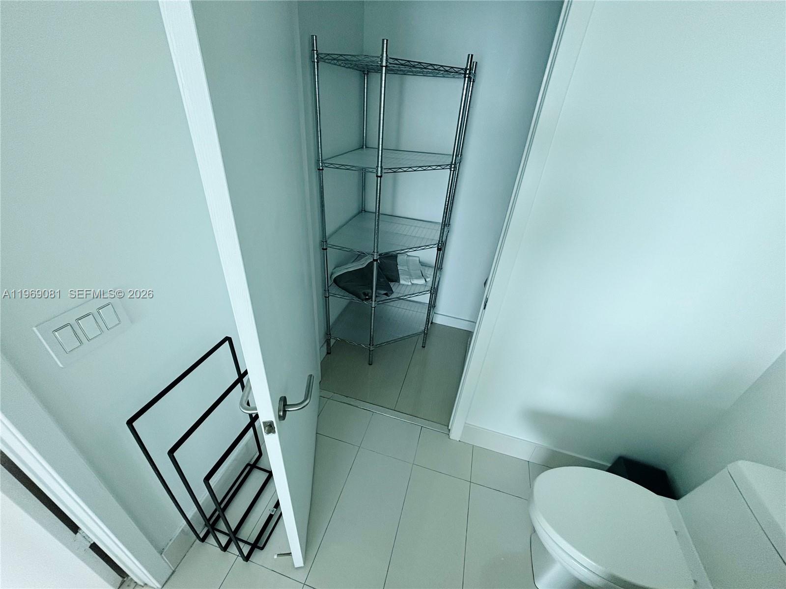 460 NE 28th St #2102, Miami FL 33137