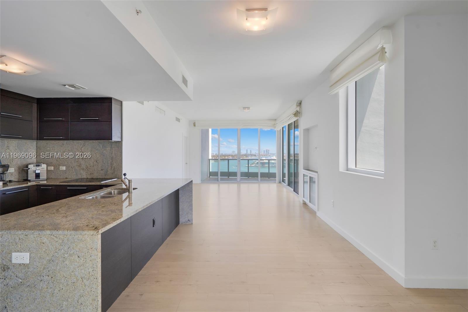 900 Biscayne Blvd #2401, Miami FL 33132
