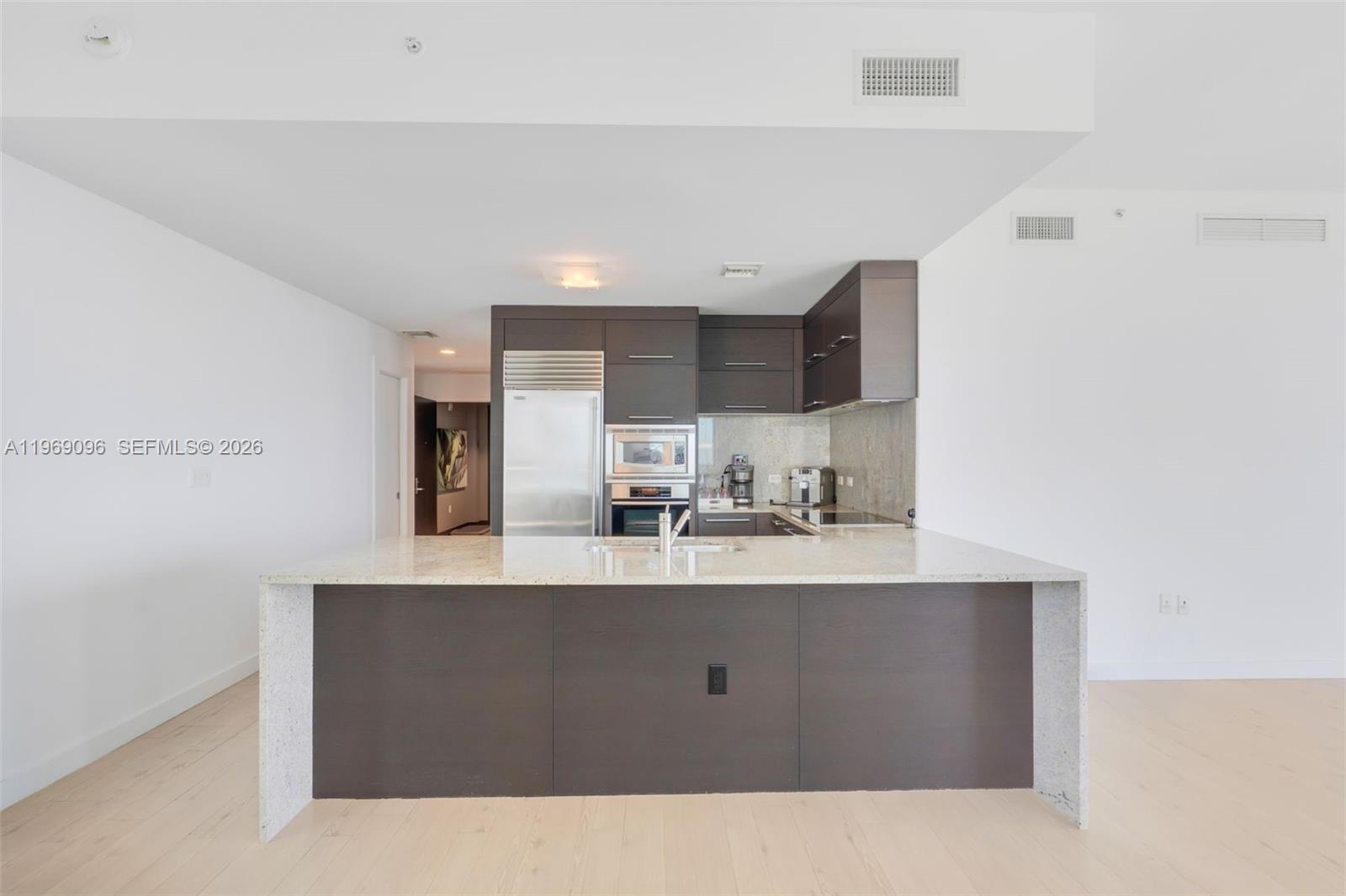 900 Biscayne Blvd #2401, Miami FL 33132