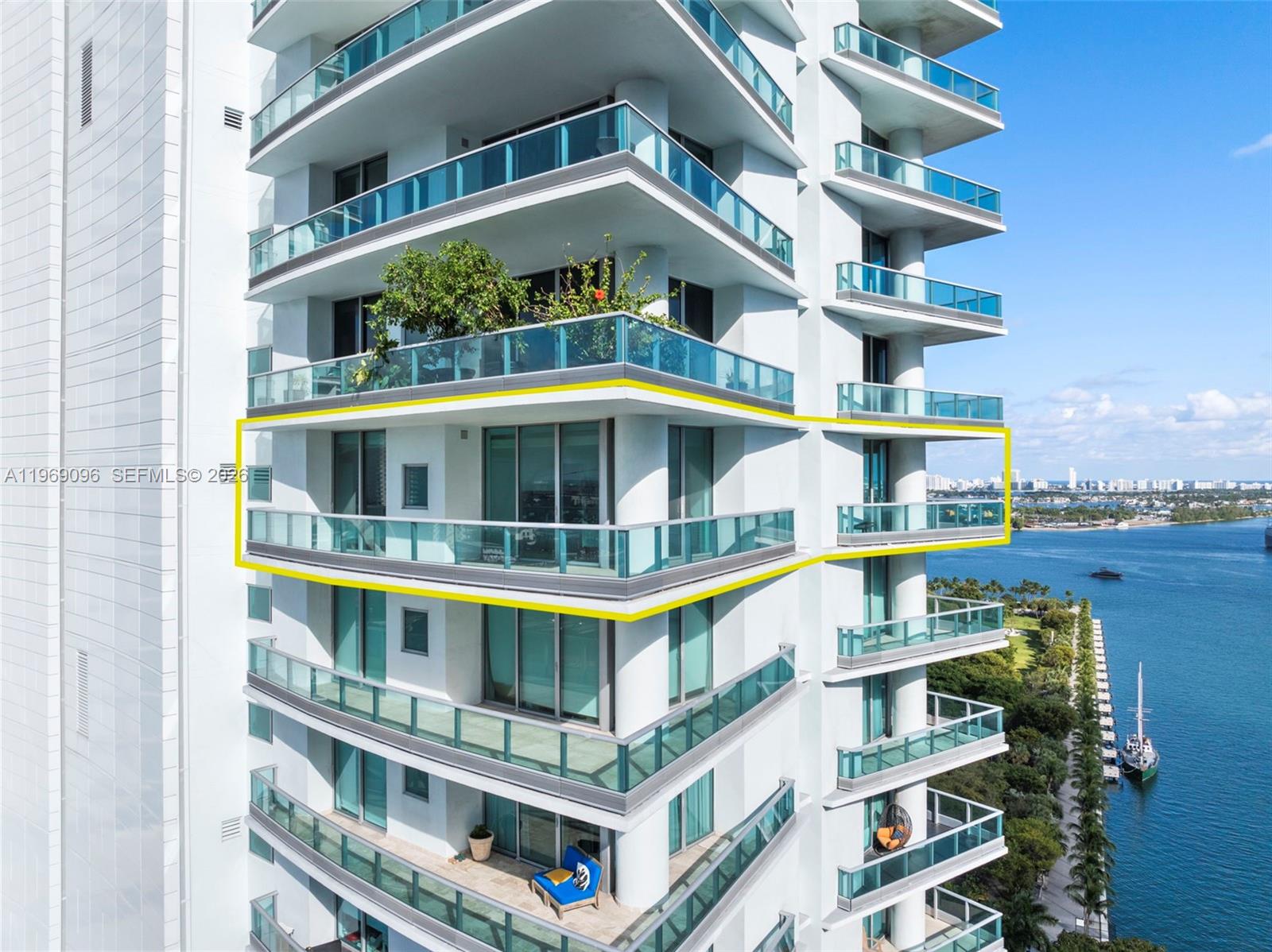 900 Biscayne Blvd #2401, Miami FL 33132