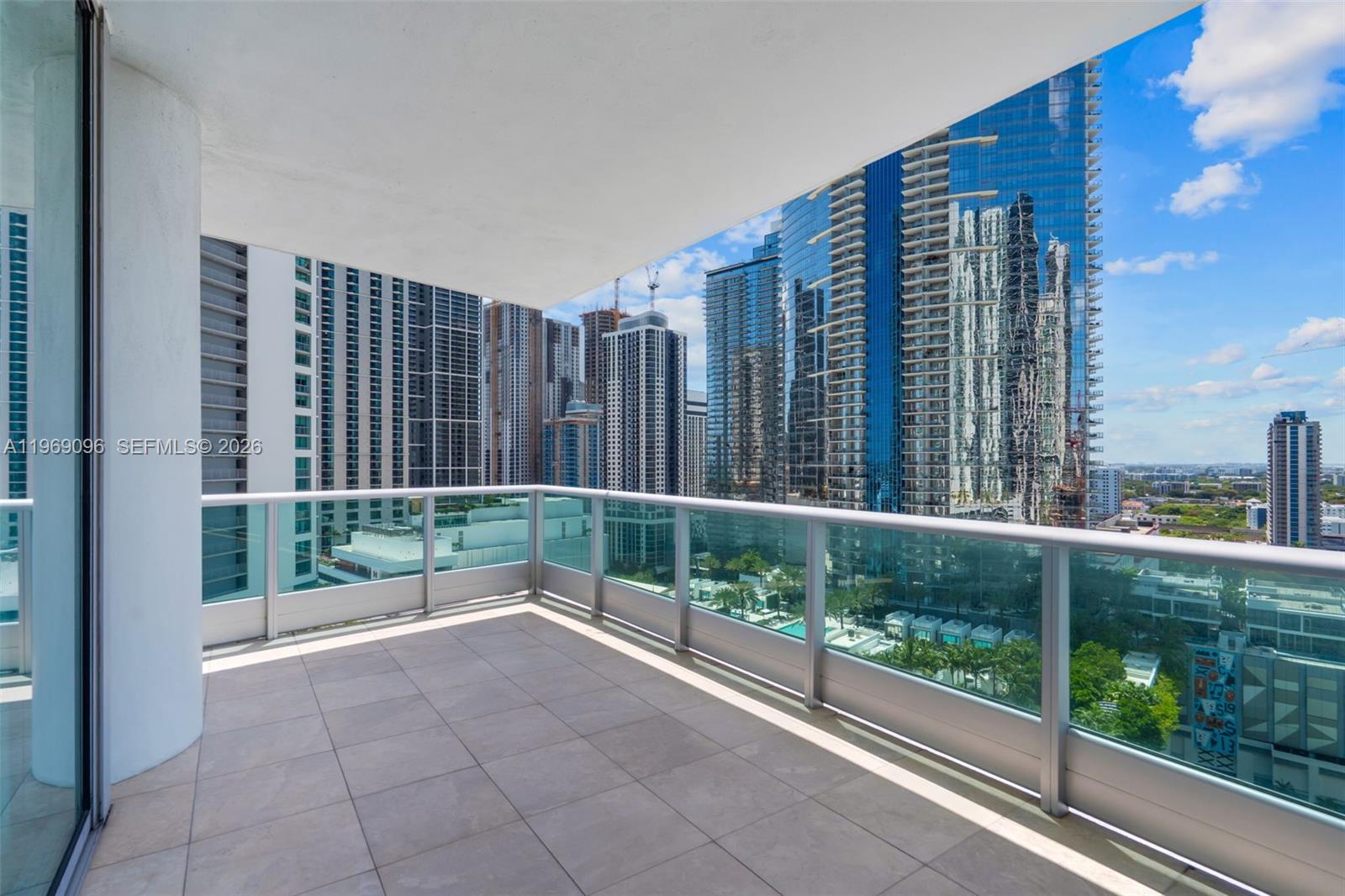 900 Biscayne Blvd #2401, Miami FL 33132