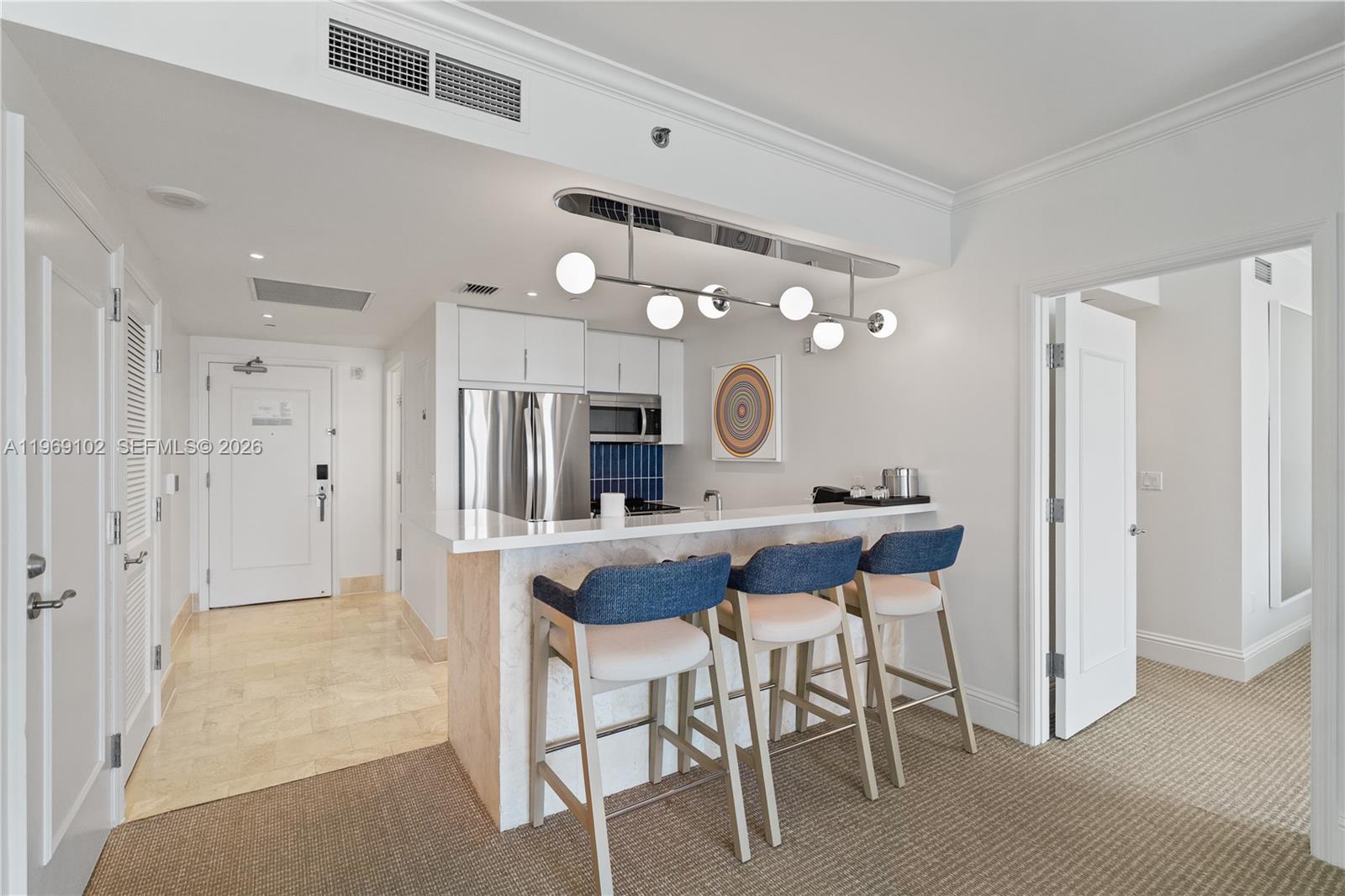 4401 Collins Ave #1706, Miami Beach FL 33140