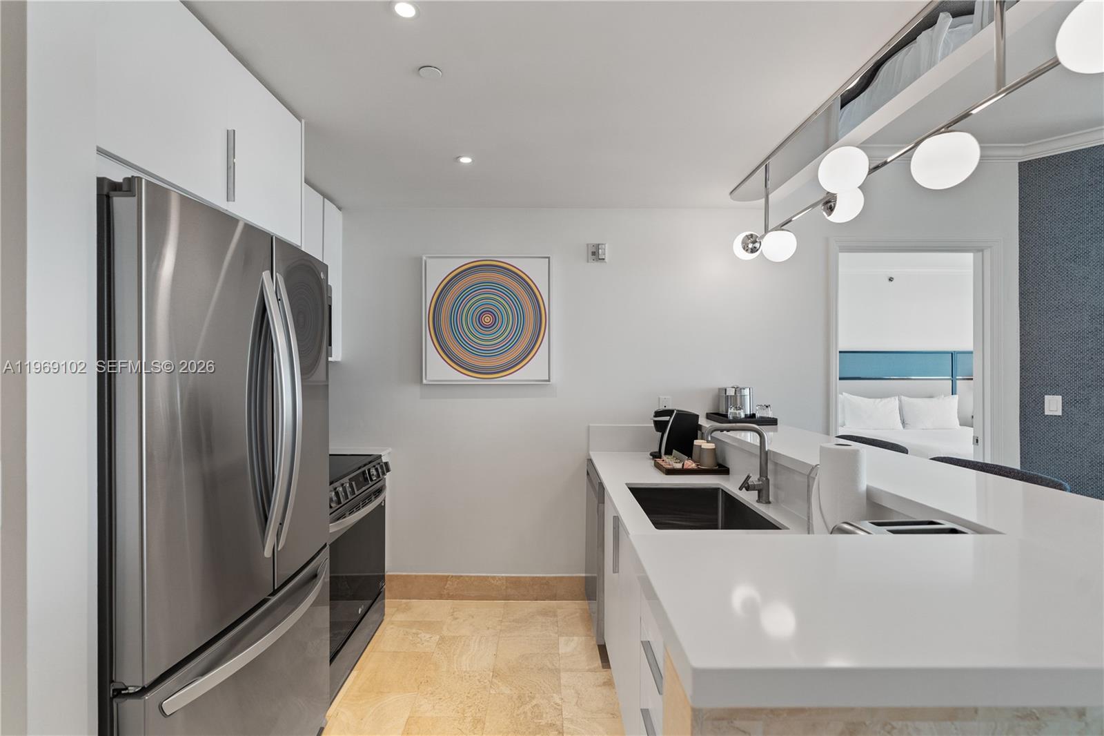 4401 Collins Ave #1706, Miami Beach FL 33140