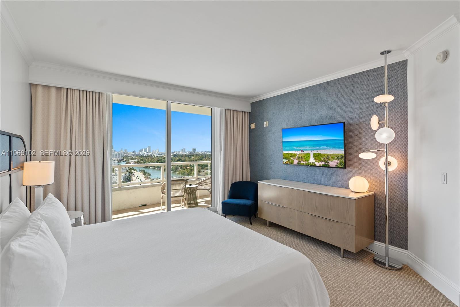 4401 Collins Ave #1706, Miami Beach FL 33140