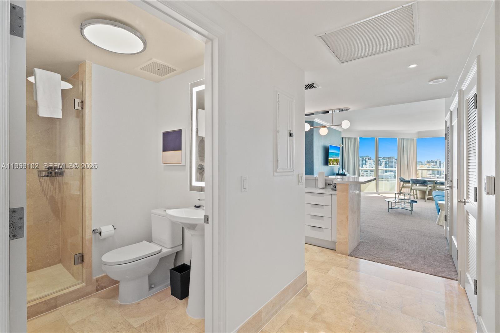 4401 Collins Ave #1706, Miami Beach FL 33140