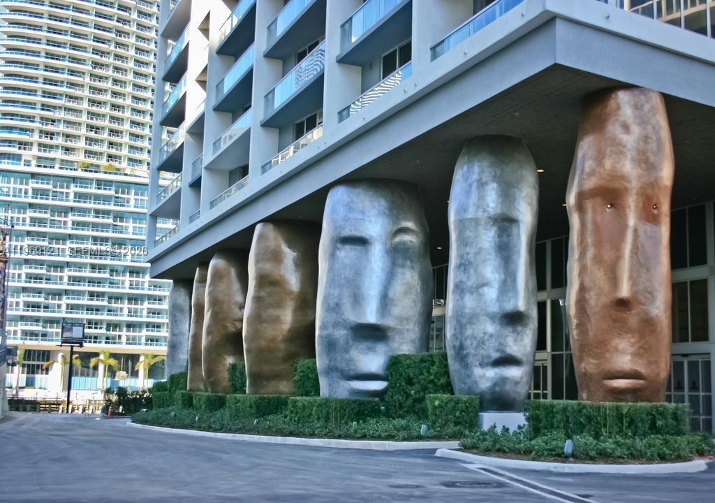 485 Brickell Ave #2206, Miami FL 33131