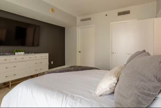 485 Brickell Ave #2206, Miami FL 33131