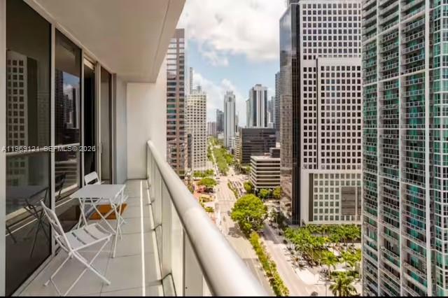 485 Brickell Ave #2206, Miami FL 33131