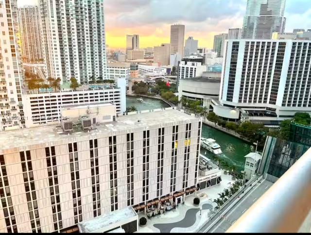 485 Brickell Ave #2206, Miami FL 33131