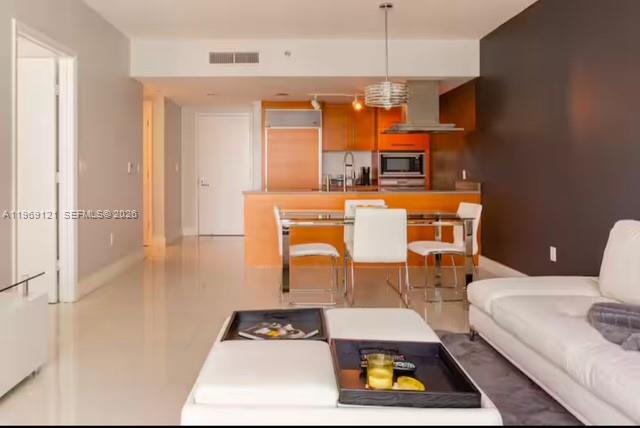 485 Brickell Ave #2206, Miami FL 33131