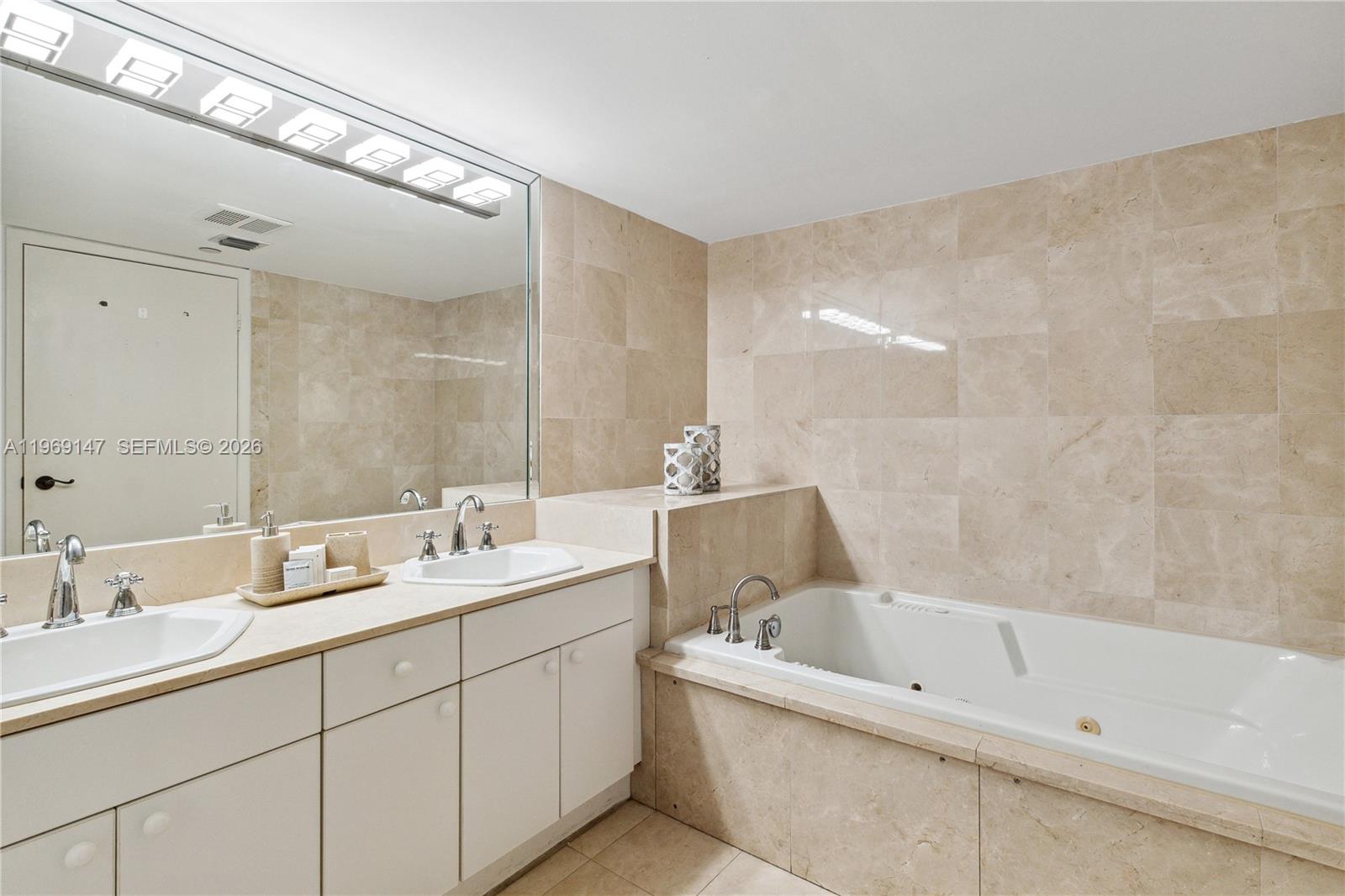 8855 Collins Ave #4B, Surfside FL 33154