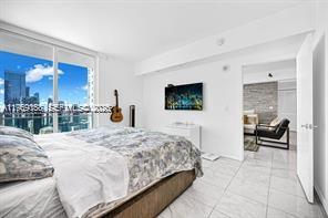 950 Brickell Bay Dr #3605, Miami FL 33131