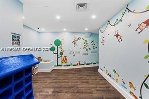 950 Brickell Bay Dr #3605, Miami FL 33131