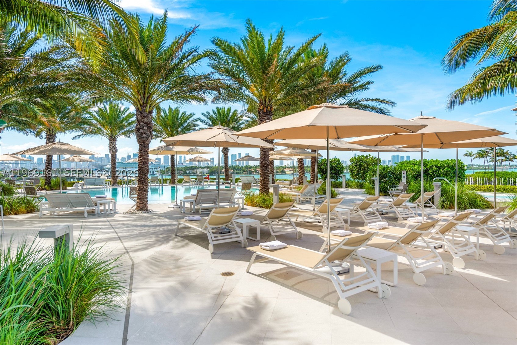 450 Alton Rd #3208, Miami Beach FL 33139