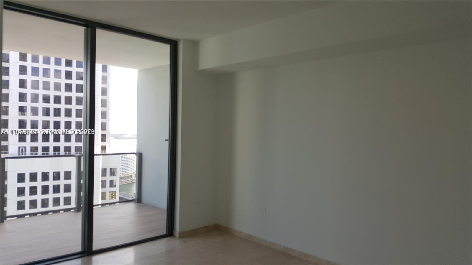 68 SE 6th St #3305, Miami FL 33131