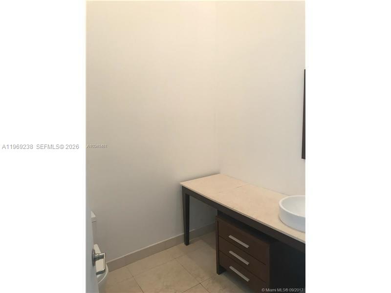 465 Brickell #1504, Miami FL 33131