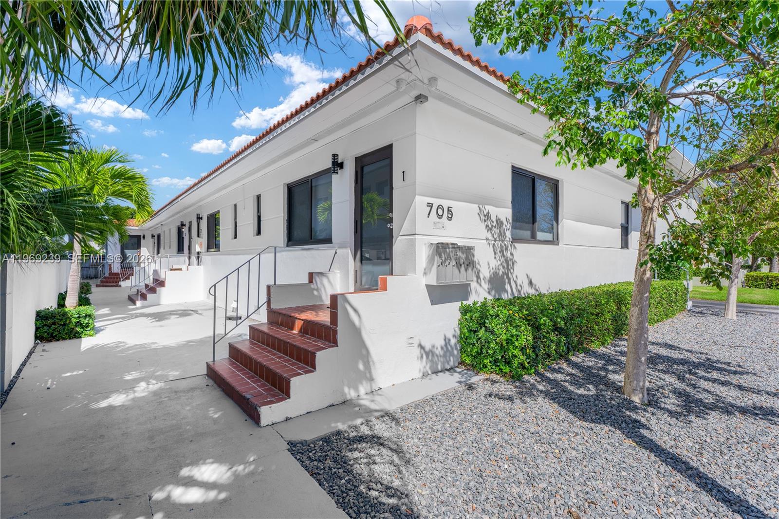 705 83rd St #5, Miami Beach FL 33141