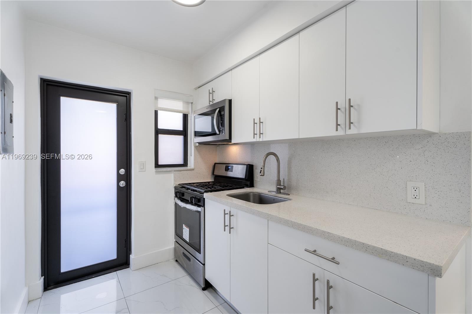 705 83rd St #5, Miami Beach FL 33141