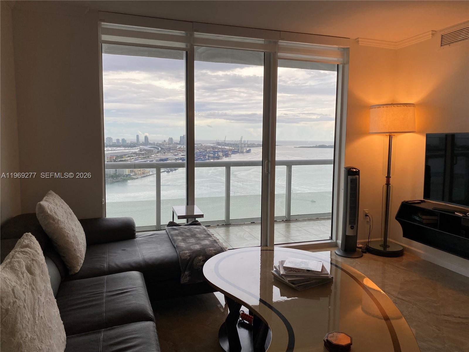 50 Biscayne Blvd #3508, Miami FL 33132