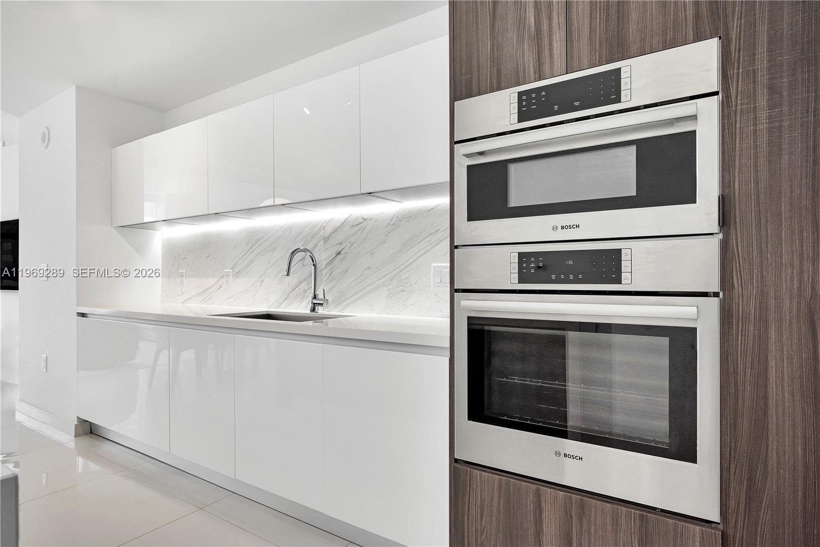 851 NE 1st Ave #1701, Miami FL 33132