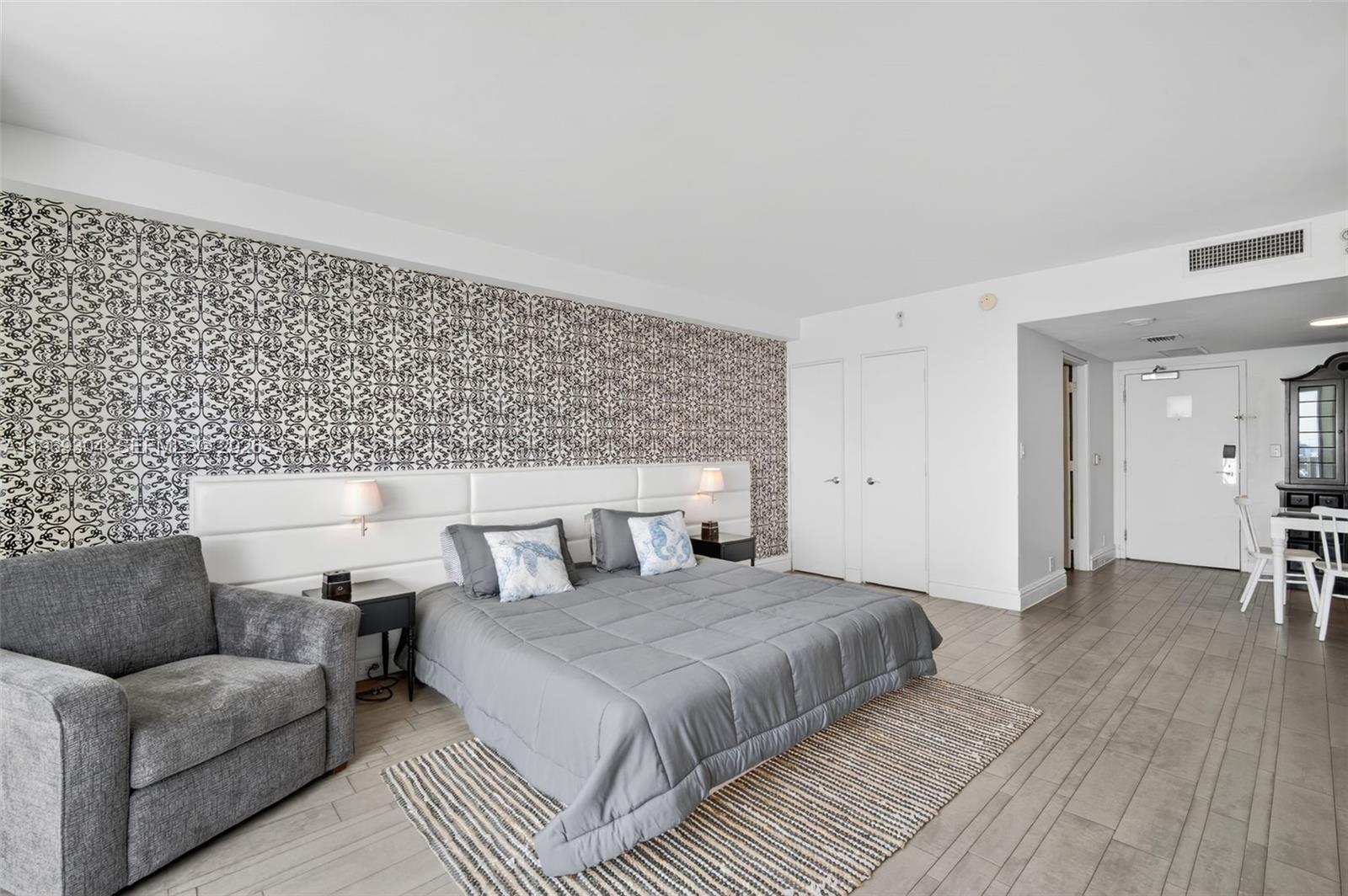 1100 West Ave #1522, Miami Beach FL 33139