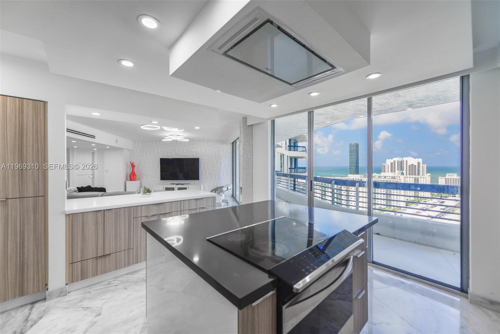 19195 NE 36th Ct #2707, Aventura FL 33180