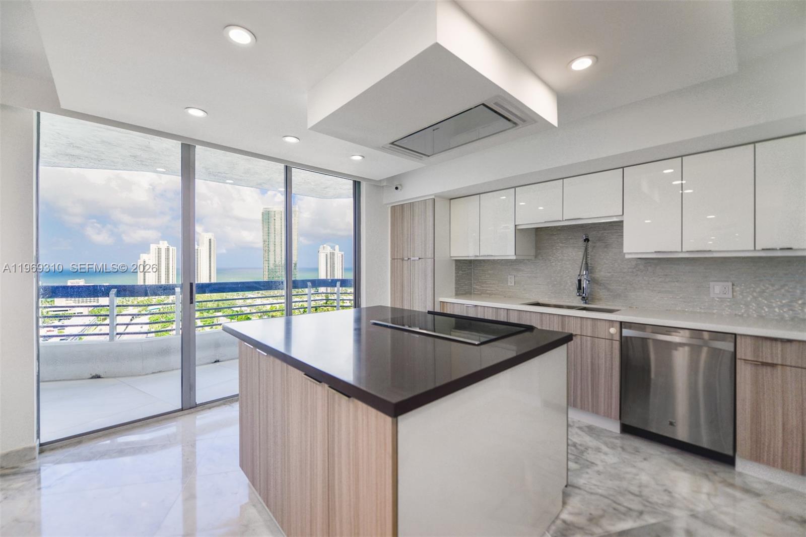 19195 NE 36th Ct #2707, Aventura FL 33180