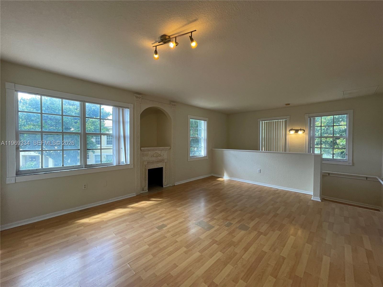 2305 Belmont Ln #2305, North Lauderdale FL 33068