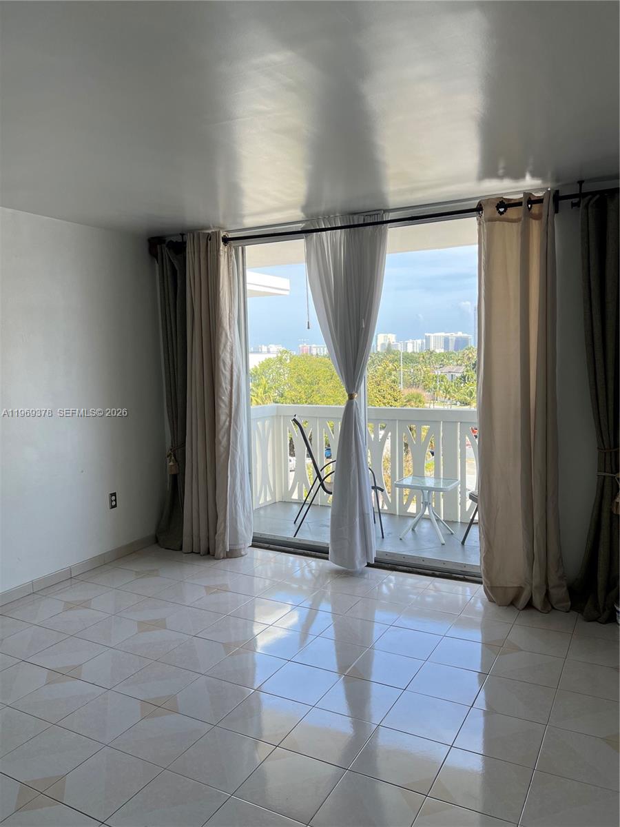 4142 N Jefferson Ave #6B, Miami Beach FL 33140
