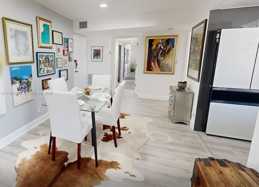 137 Golden Isles Dr #1609, Hallandale Beach FL 33009