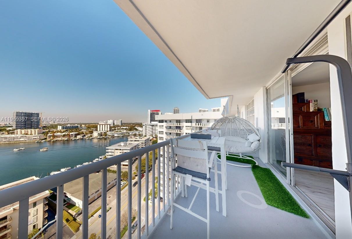 137 Golden Isles Dr #1609, Hallandale Beach FL 33009