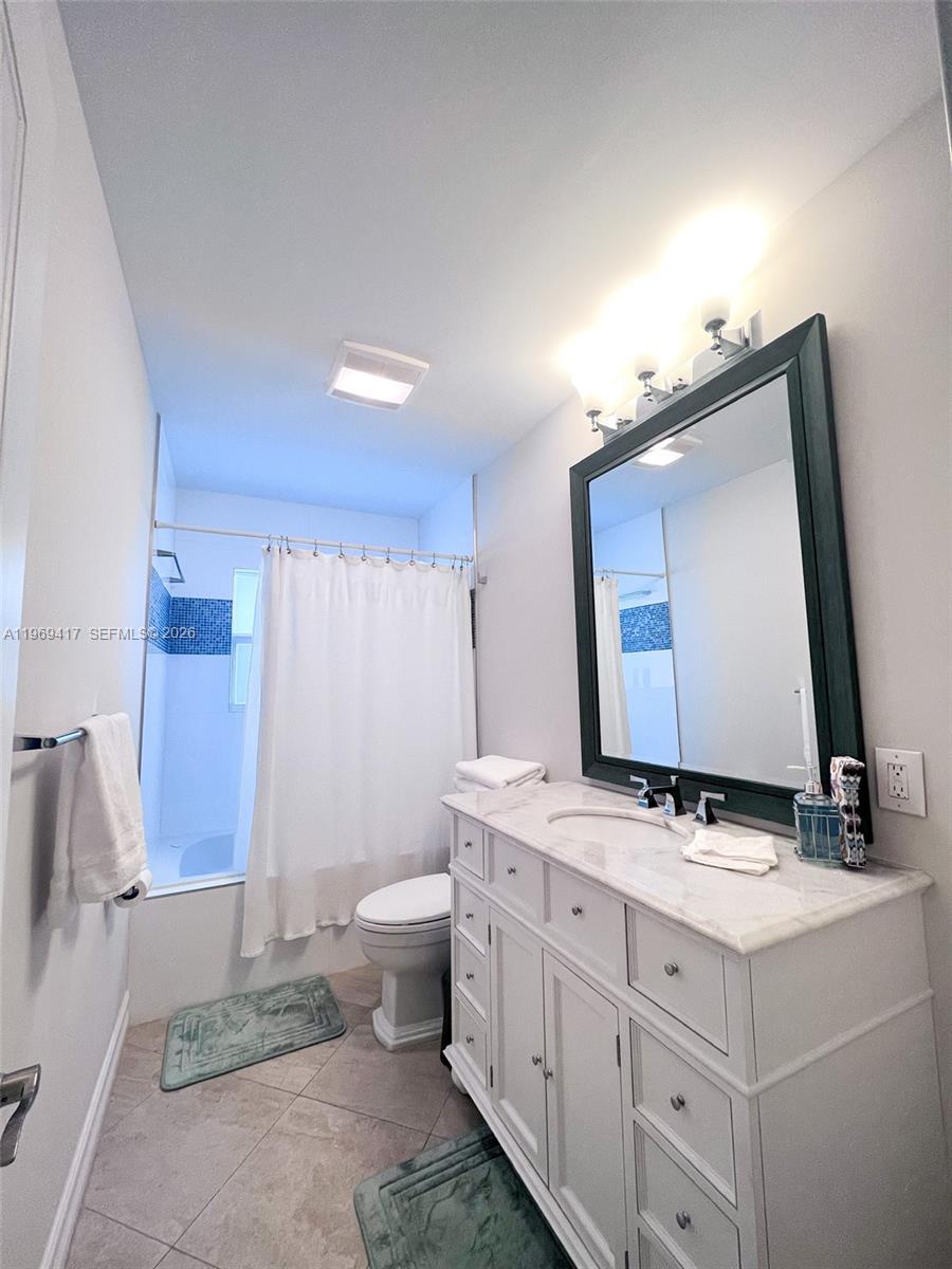 2932 NE 36th St, Lighthouse Point FL 33064