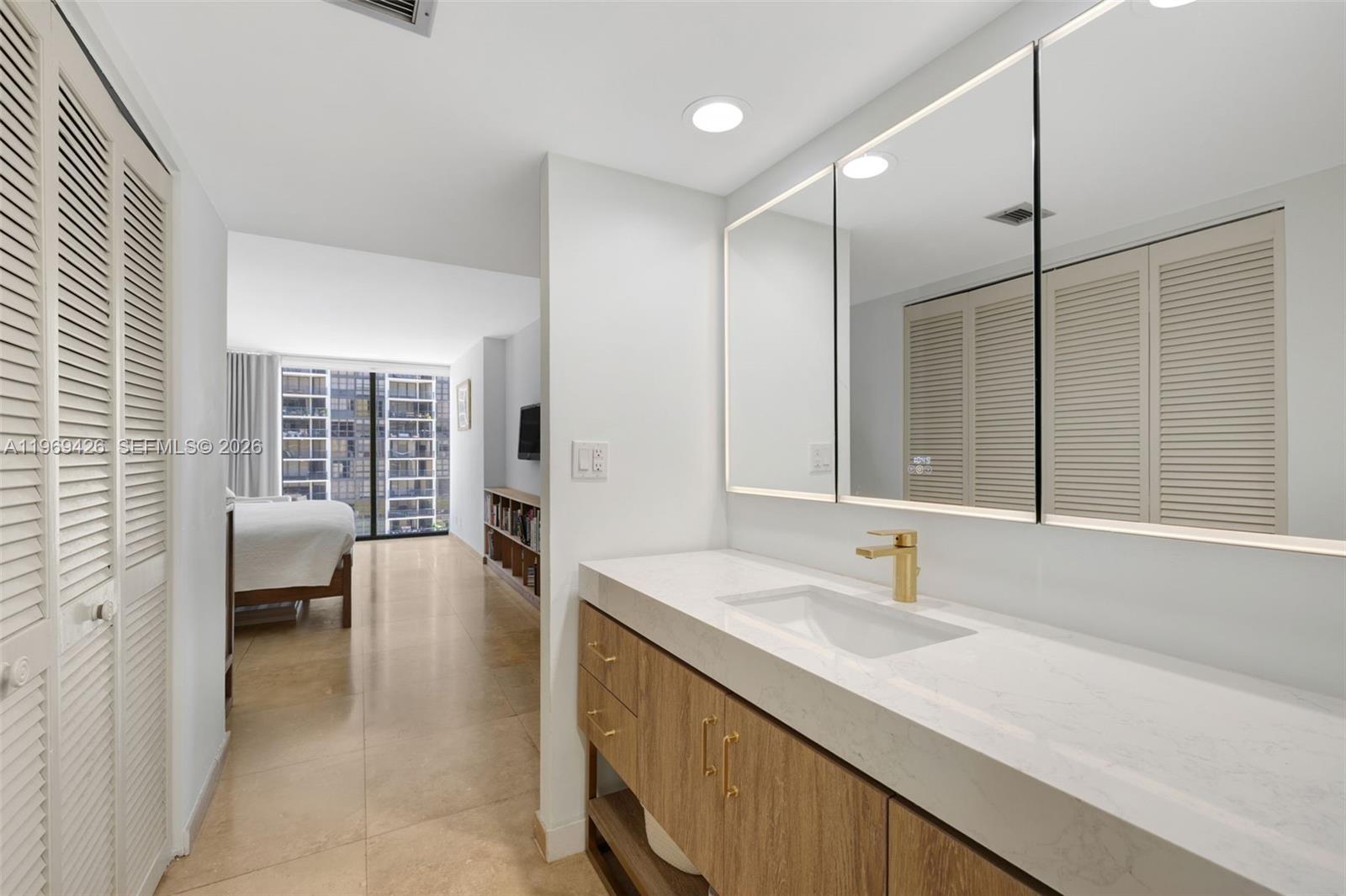1915 Brickell Ave #1407, Miami FL 33129