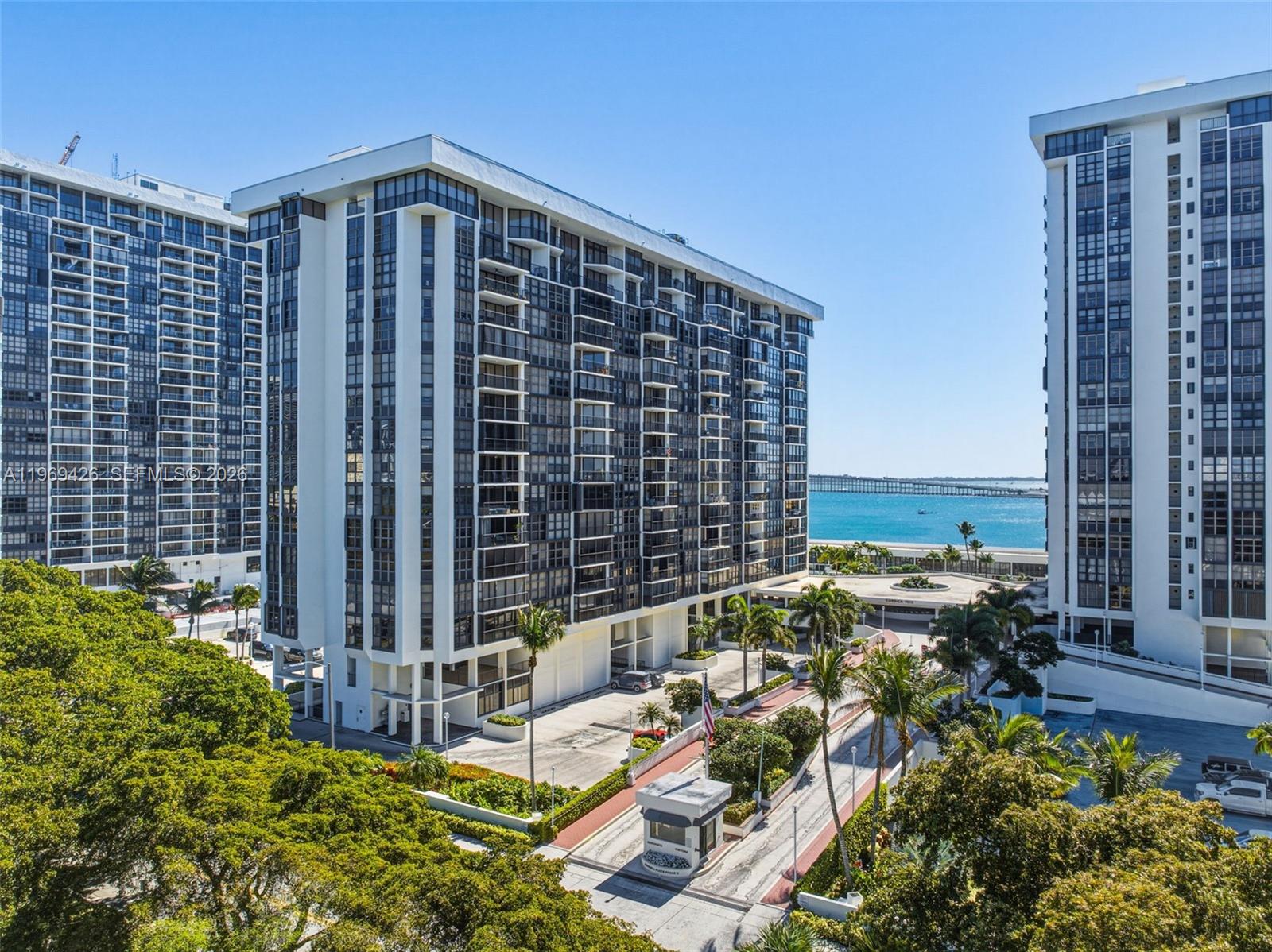 1915 Brickell Ave #1407, Miami FL 33129