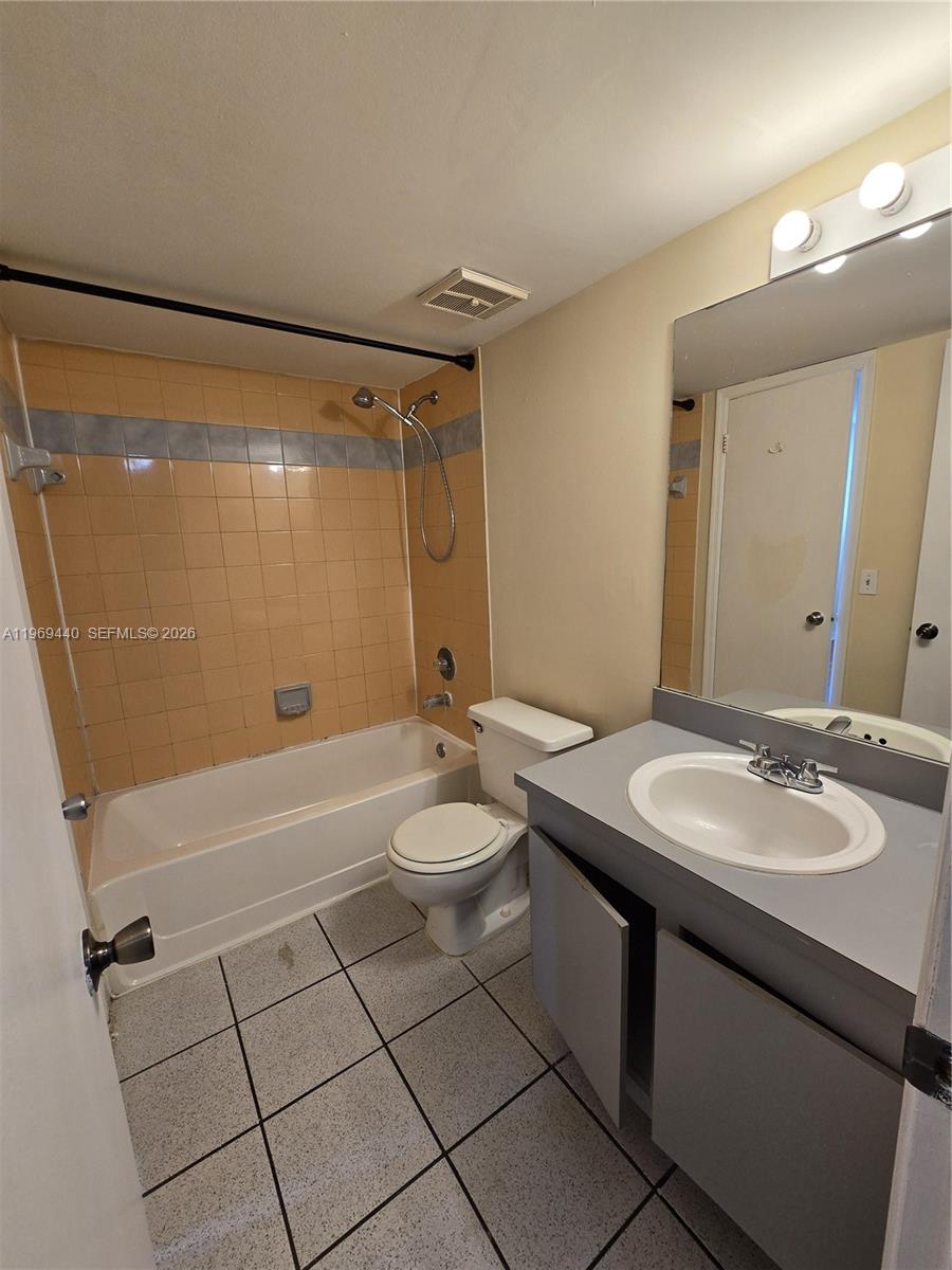 670 NW 85th Pl #11-210, Miami FL 33126