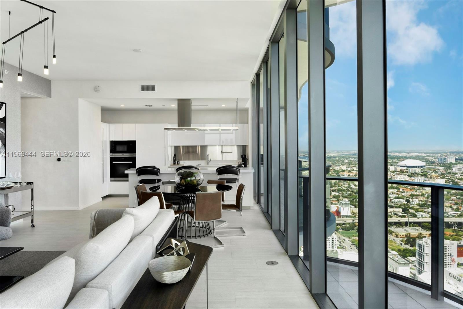 1000 Brickell Plz #PH6108, Miami FL 33131