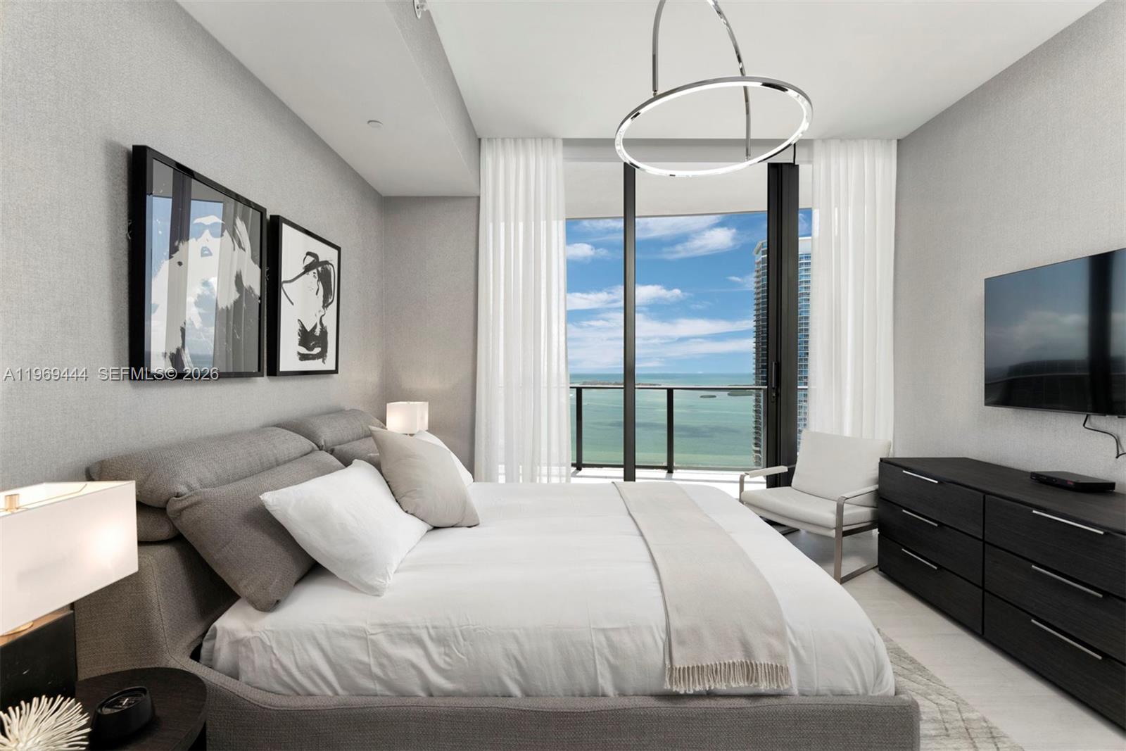 1000 Brickell Plz #PH6108, Miami FL 33131