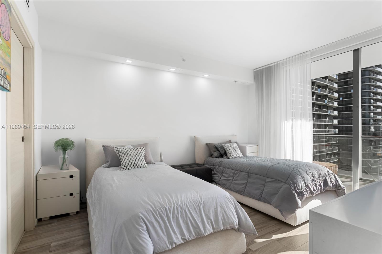 801 S Miami Ave #3310, Miami FL 33130