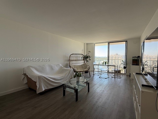 13499 Biscayne Blvd #902, North Miami FL 33181