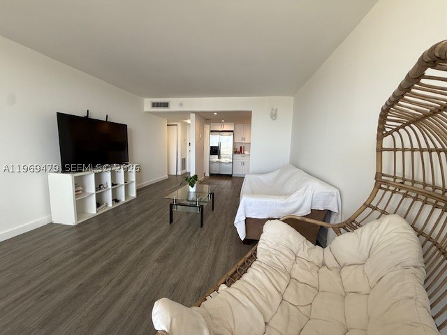 13499 Biscayne Blvd #902, North Miami FL 33181
